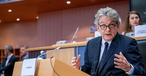 eu-vaccine-chief-says-vaccine-passports-to-be-launched-in-june-unveils-document-prototype
